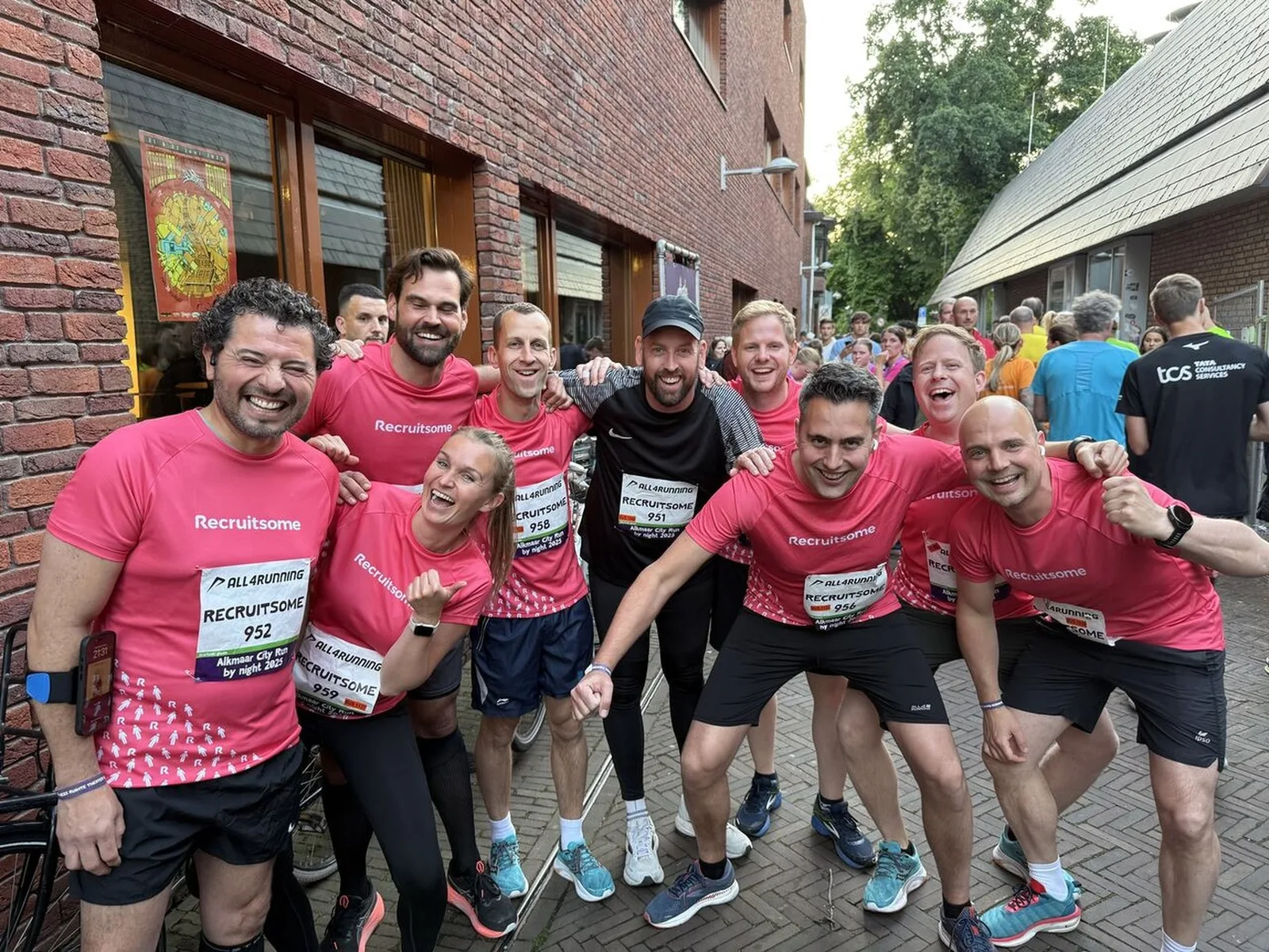 Recruitsome, promotivni materijali i maraton