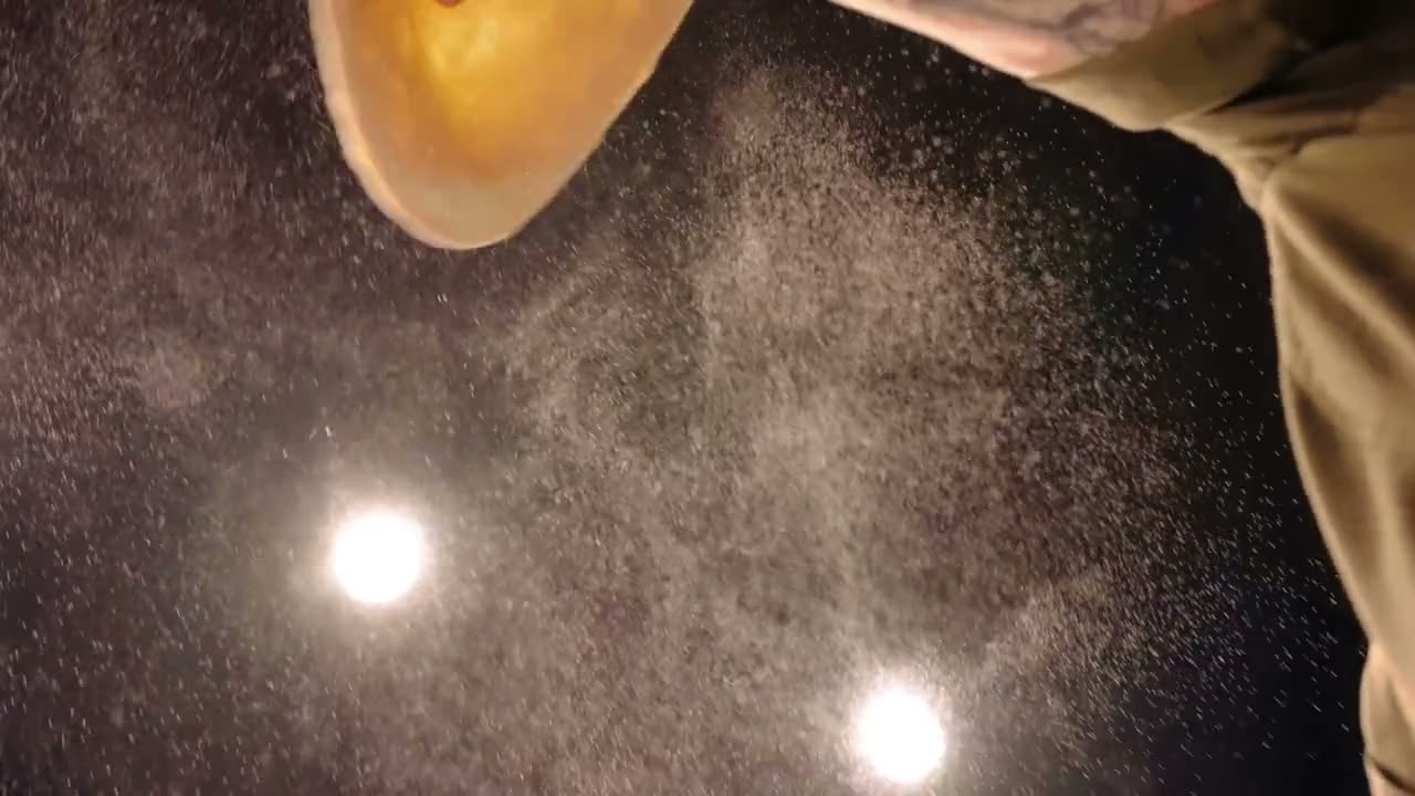 Bacanje tijesta